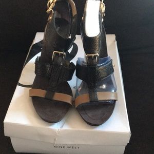 NineWest size 7.5 sandals 👡